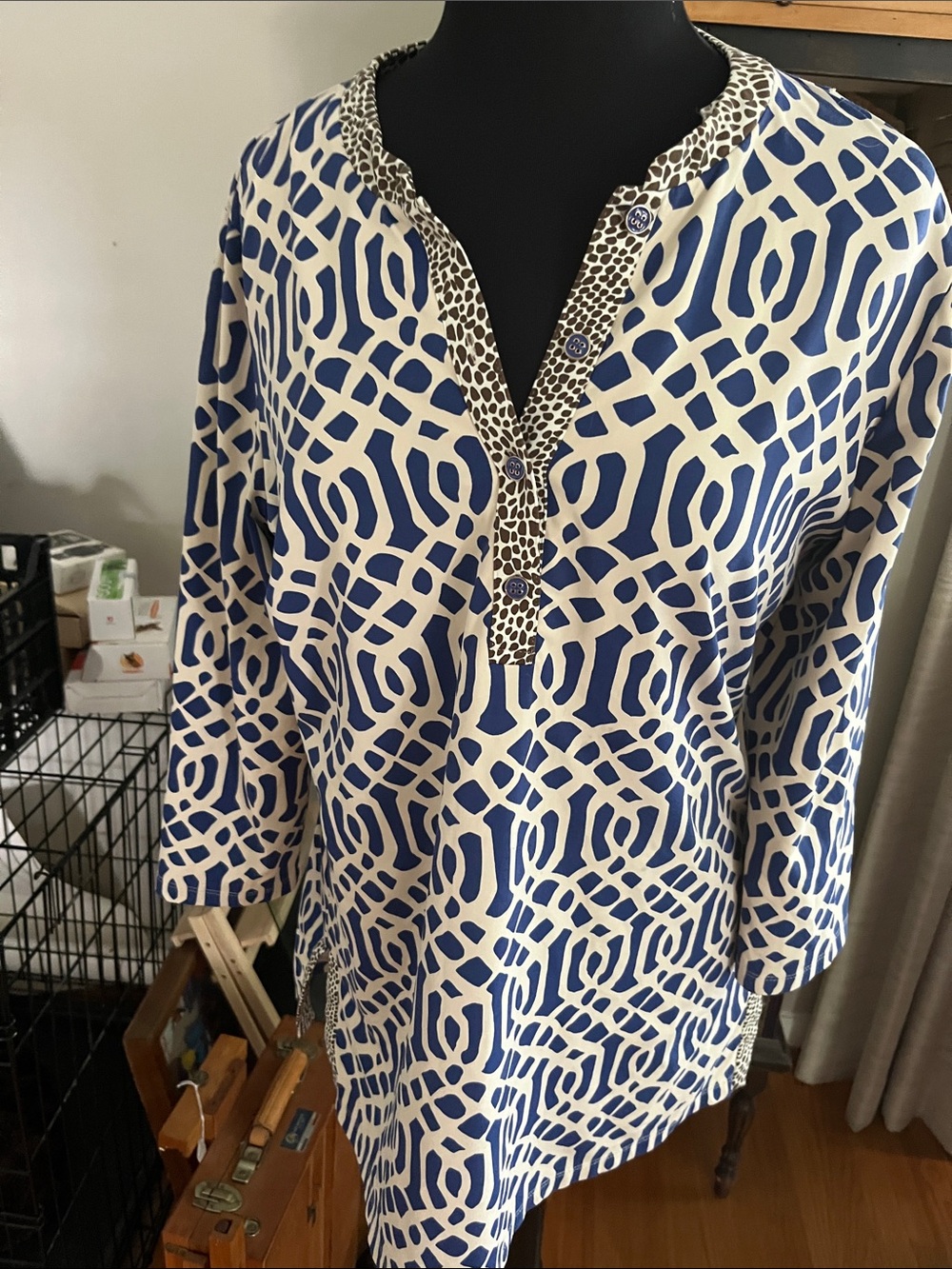J. McLaughlin Blue and White Geometric Tunic with Leopard Trim